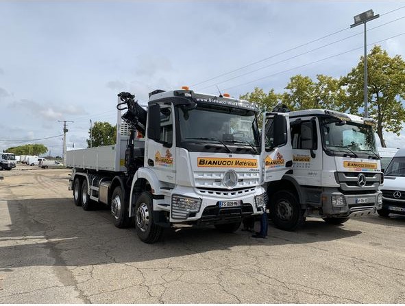 Grues & élévateurs sur camion TP
